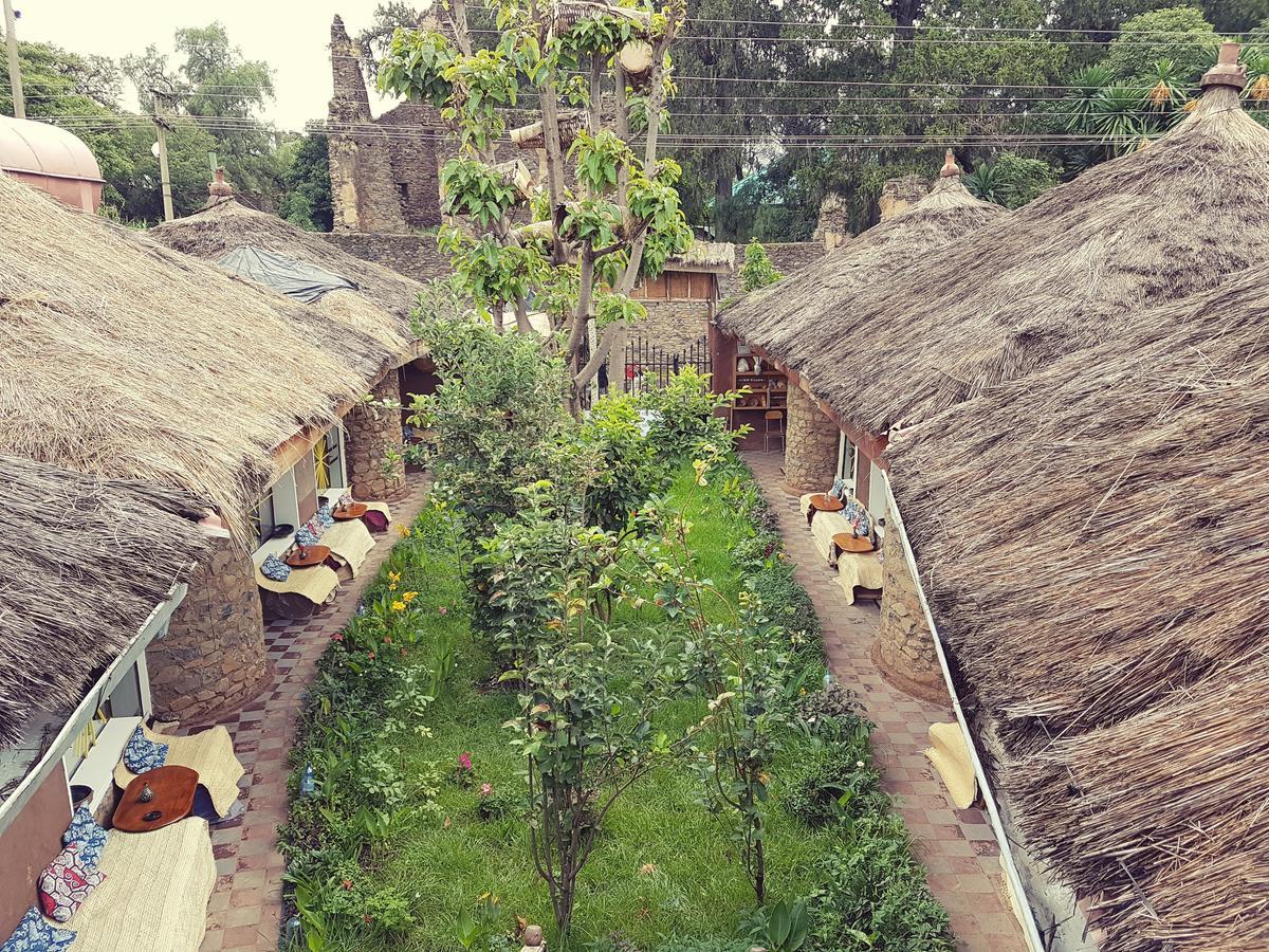 Lodge Du Chateau Gonder Exteriör bild